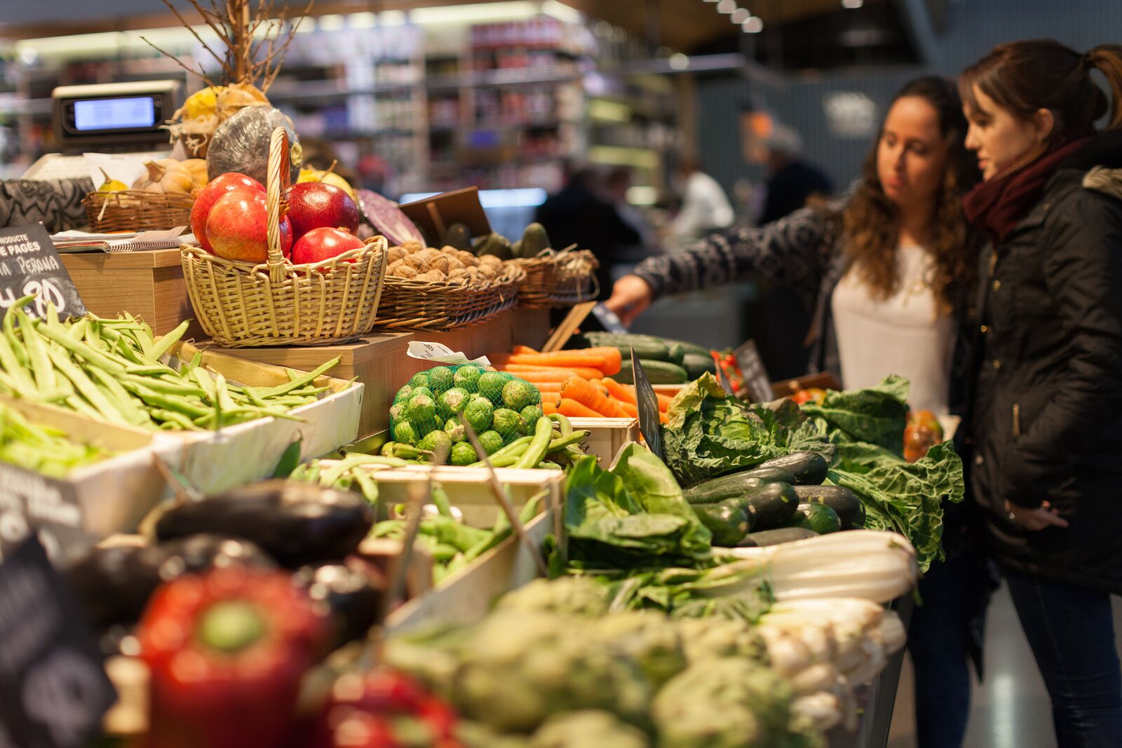 Barcelona markets: Bites, tapas and wines