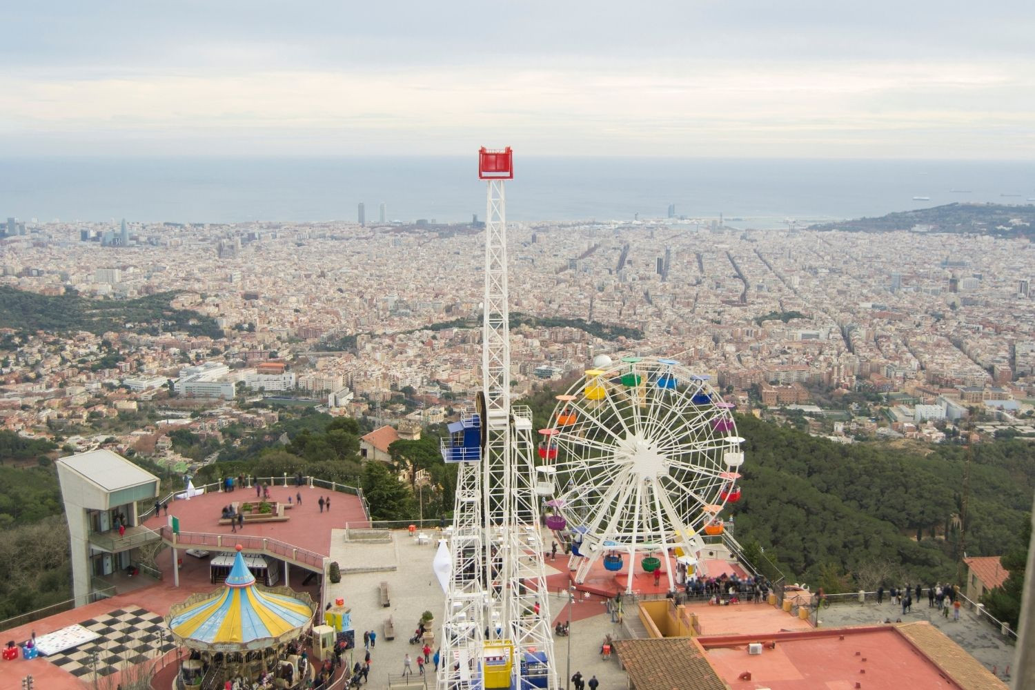 Contrastos de Barcelona Tour Privat