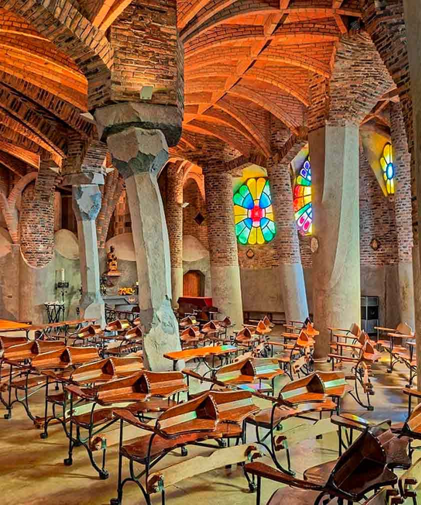 Primeres obres d'Antoni Gaudí: Casa Vicens, Colonia Güell i Cripta