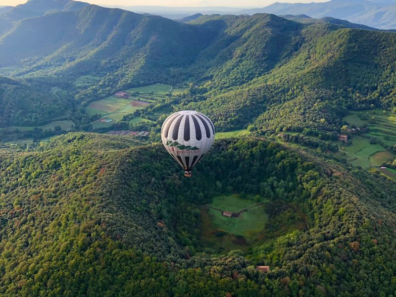 Volcano adventures: Hot Air Balloon Experience